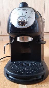 Pákový kávovar DēLonghi - 3