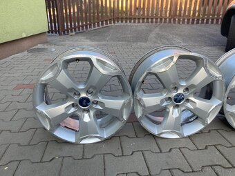 Ford Kuga - sada alu R18. - 3