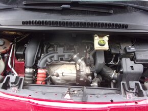 PEUGEOT 5008 1,6Í, 1,6HDÍ RV 2011 5FV 115KW - 3