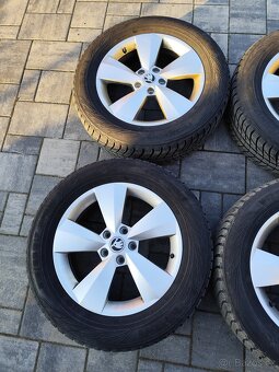 Sadu zimních kol Nokian 215/65R17,5x112 - 3