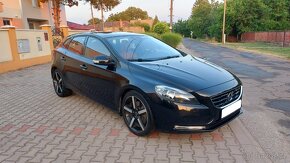 Volvo V40 2.0 D4 140kw - Diesel - 3