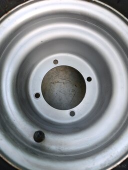 Prodám 2ks 18x9,50-8 - 3