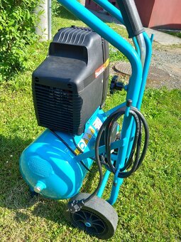 Kompresor Makita AC1300 - 3