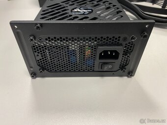 SFX zdroj od Seasonicu o výkonu 500W - 3