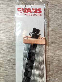 Struník na malý buben PURESOUND CUSTOM PRO 14", 20 pružin - 3