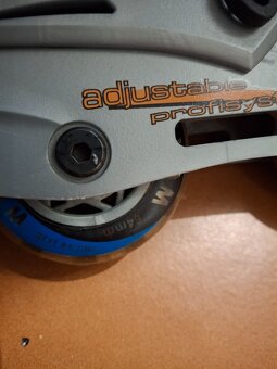 Dětské kolečkové brusle Worker, nastavitelná vel. 30-33 - 3