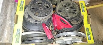 Motory ze sekaček na díly - 3