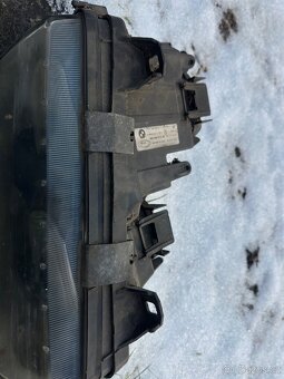 BMW e36 - přední pravé světlo - 3