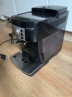 DeLonghi Magnifica S (automatický kávovar) - 3