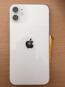 iPhone 11 bílý - 3