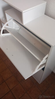 Prodám praktický botník s úložným prostorem - 3