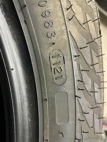 Zimní pneu Nokian - 195/55 R16 87H - 3