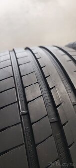 245/45/18 Goodyear Eagle F1, 1422, 7.5mm-6.7mm. - 3