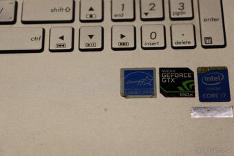 Notebook ASUS - 3