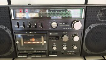 Dobrý den prodám radiomagnetofon Sanyo vše krásně funguje zd - 3