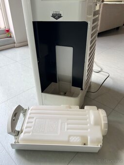 Čistička a zvhlčovač vzduchu Sharp KC-A40EUW - 3