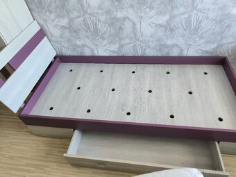 Prodám studentský/dětský nábytek, postel, skříň. - 3