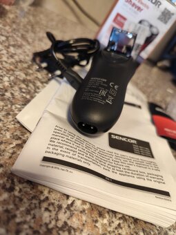 Pánský elektrický holicí strojek Sencor SMS 4013RD - 3