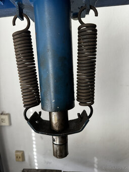 Hydraulický dílenský lis 20T - 3