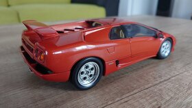Lamborghini Diablo - 1:18 Autoart - 3