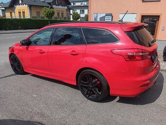 Prodám Ford Focus combi ST 1.5i 134kw benzin - 3