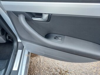 pravé zadní dveře Seat Exeo kombi - 3