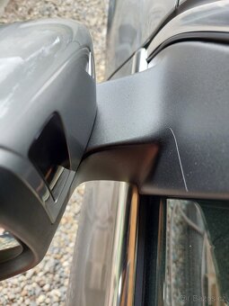 VW PASSAT B7 2.0TDI DSG 130 KW Highline - 3