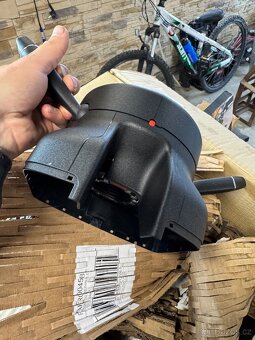 Mercedes Benz Packy pod volant - 3