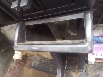 Škoda 105/120 panel rádia - 3