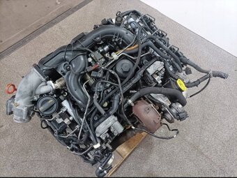 MOTOR KOMPLETNÍ DIESEL BUG 3.0 TDI Audi Q7 2005-15 - 3