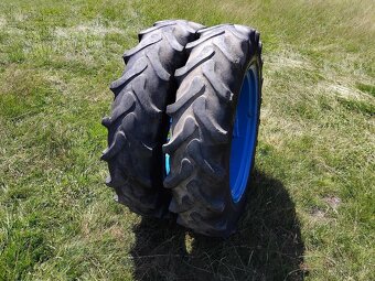 Prodám kola na traktor 12.4/11-32 - 3
