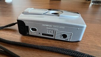 Fotoaparát Olympus Trip XB400 na náhradní díly - 3