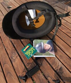 5 ks x Jezdecká přilba zn. USG velikost 52 - nové, v obalu - 3