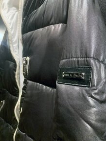 Černá péřová bunda Guess by Marciano - 3