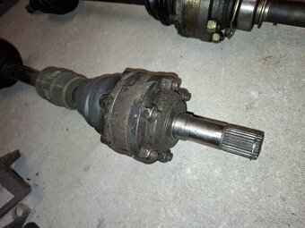 Poloosy alfa romeo 166 3.0 v6 - 3