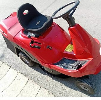 Zahradni traktůrek - 3