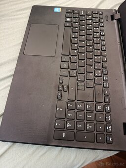 Dva starší notebooky Lenovo a Acer - 3
