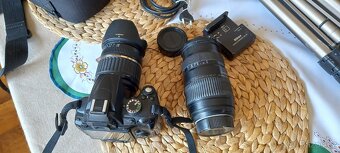 Nikon D5000 s příslušenstvím - 3