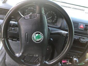 ŠKODA OCTAVIA 1 COMBI 2.0 85kw BENZÍN R.V 2004 - 3