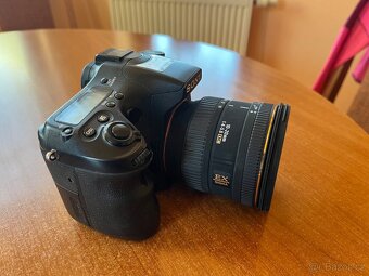Prodám Sony A77 +Sigma 10-20mm f/4,0-5,6 EX DC HSM pro Sony - 3