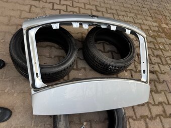Škoda Octavia III kombi páté dveře stříbrné 5E9827173 - 3