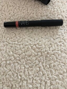 Nars-tužka na rty - 3