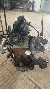 Motor 2.0 TDi -CXH -Volkswagen T6 Transporter - 3