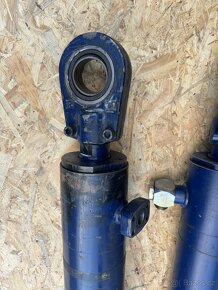 HYDRAULICKÝ PÍST - 3