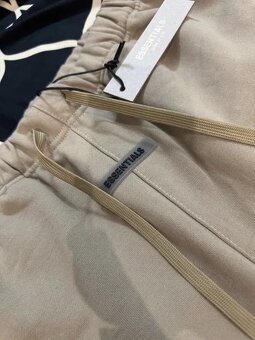 Nové kraťasy Essentials × Fear of God × Rare, originál. - 3