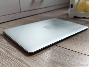 Apple Macbook Air 2015 - STAV NOVÉHO - 3