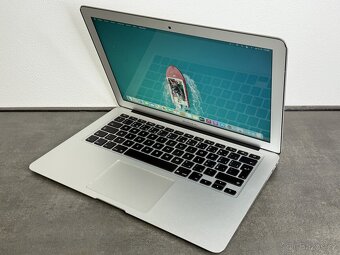 MacBook Air 13'' 2014 / i5 / 4GB / 128GB SSD - DPH - 3