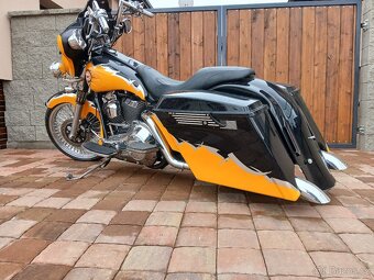 Harley Davidson - 3
