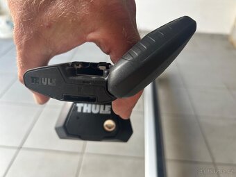 Prodám střešní nosič Thule na Škodu Karoq - 3