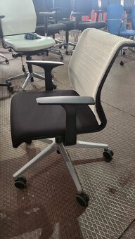 Zasedací židle Steelcase think - 3